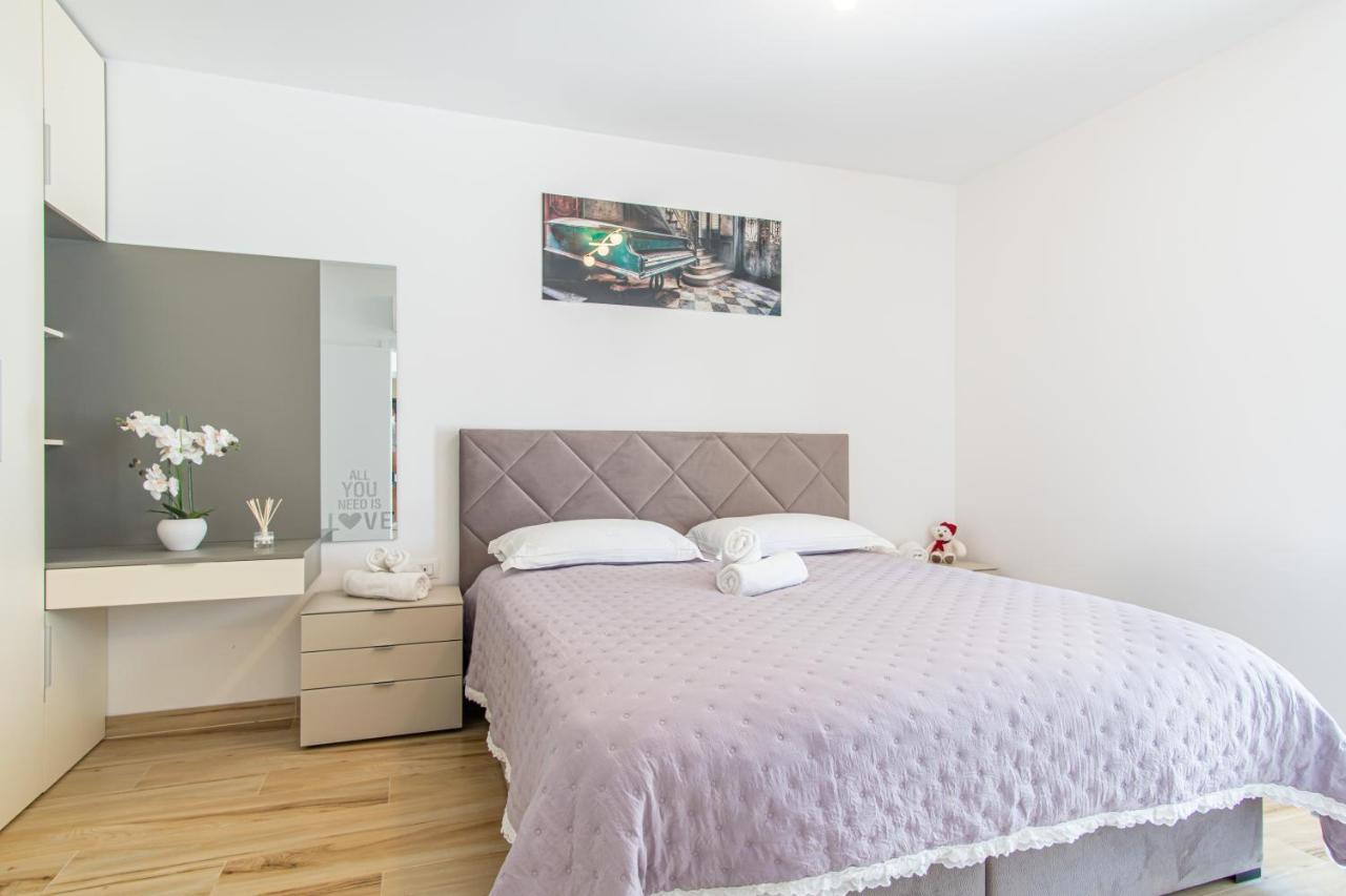 Ledeno More Luxury Apartments Σπλιτ Εξωτερικό φωτογραφία