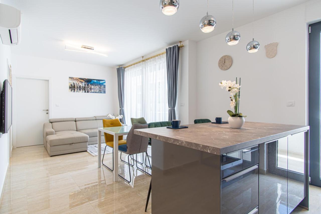 Ledeno More Luxury Apartments Σπλιτ Εξωτερικό φωτογραφία